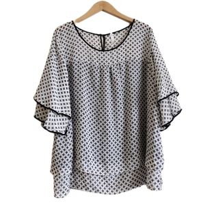 ⚡3/$10⚡layered blouse